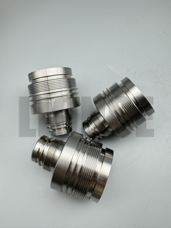 Varför väljs grad 5 titanlegering för djuphavsutrustning?